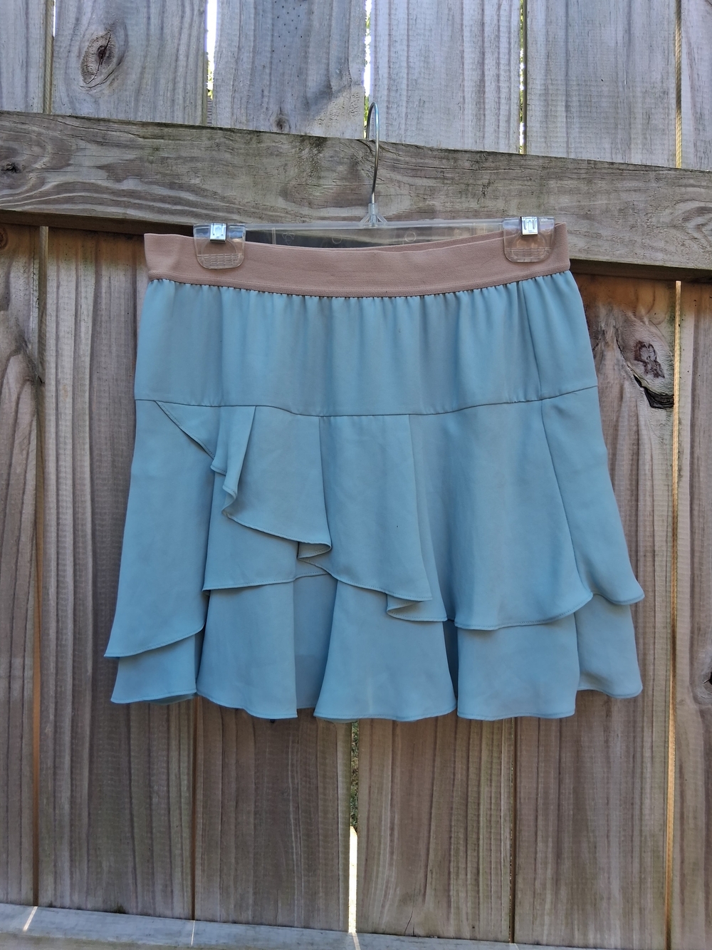 BCBGMaxAzria Y2k Light Blue Layered Ruffle Skirt with Tan Waistband